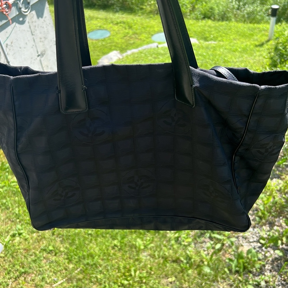Chanel travel line tote MM Bag - Picture 7 of 14